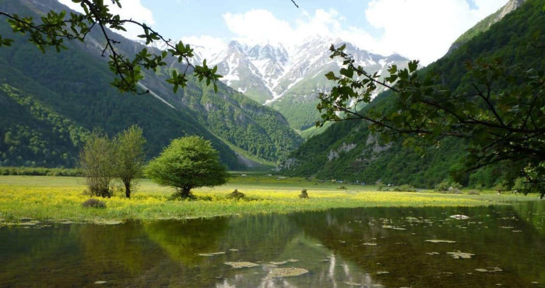 جادوی طبیعت در تنکابن/ نوروزگردی در سفال آباد ایران
